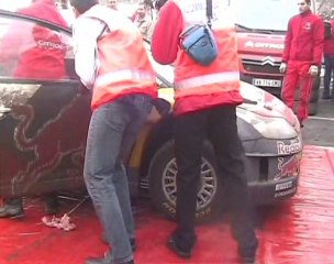 loeb/elena et ogier/ingrassia chez psa charleville-mézières