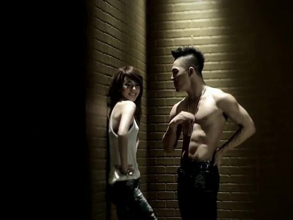 Tae Yang - I Need A Girl