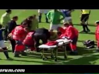 Maçta bir anda yere yığıldı