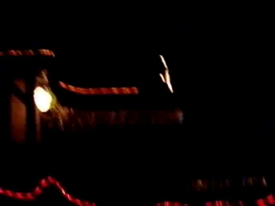 V121210_18.590001