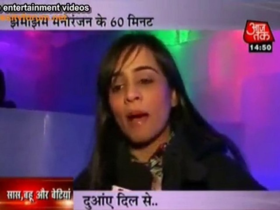 Jhoom Barabar Jhoom