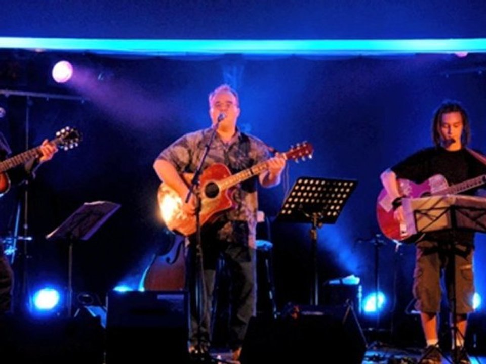 le camier manchot - live - the guns of brixton