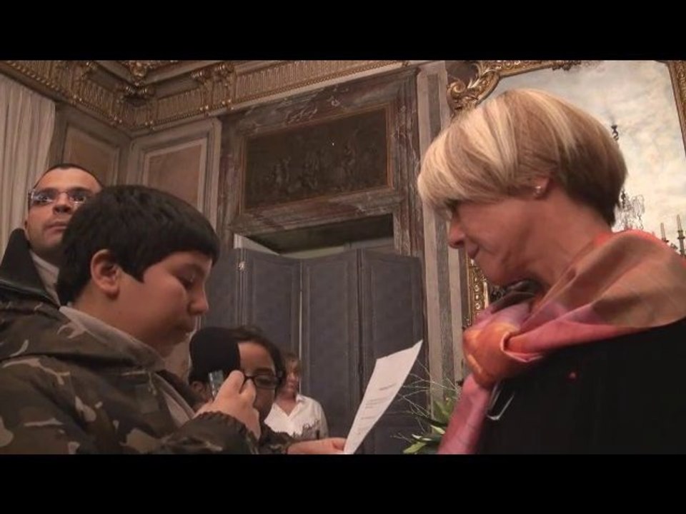 Anne Boquet, Préfète des Yvelines, au micro des enfants