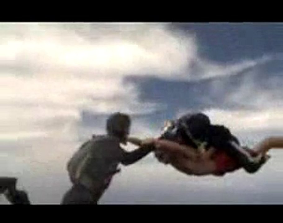 SAUT SANS PARACHUTE
