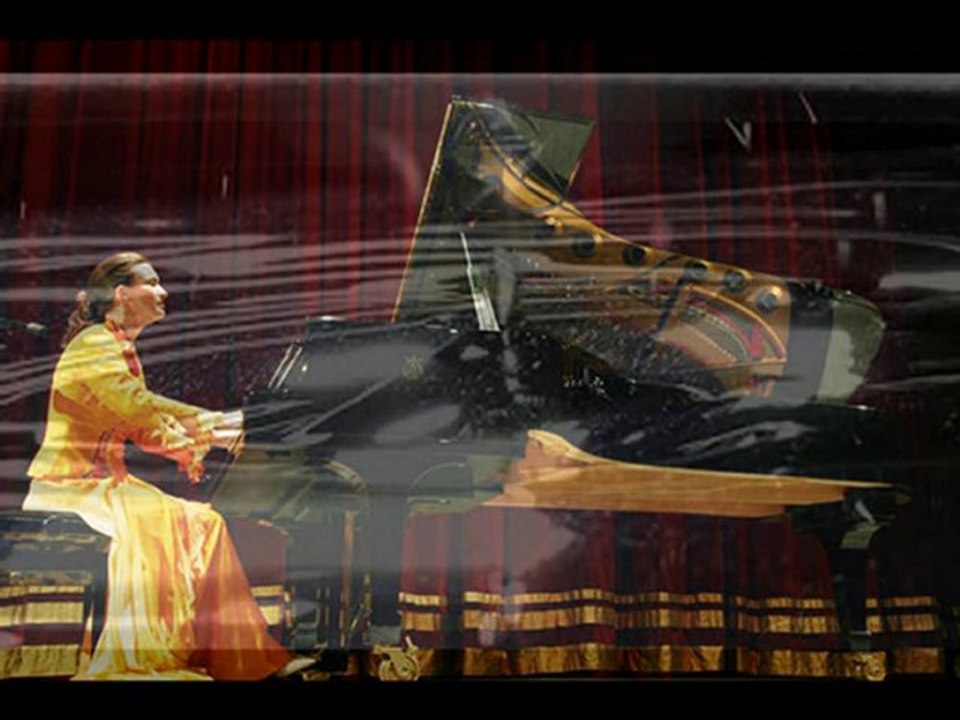 Anjelika Akbar - Damla (Drop)