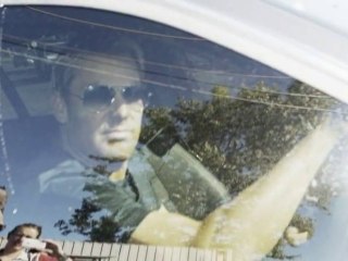 Liz Hurley confirme sa rupture