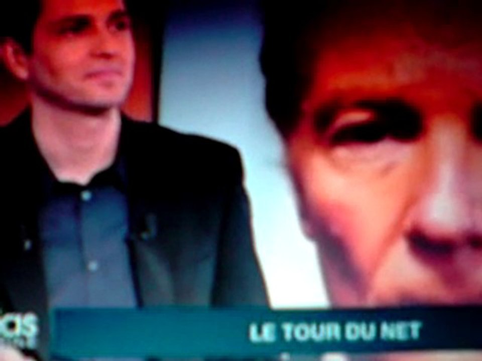 Médias, le Mag - Hortefeux moqué sur Twitter