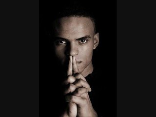 MOHOMBI ~ FADE AWAY