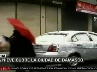 La nieve cubre Damasco, fuertes lluvias permanecen en todas