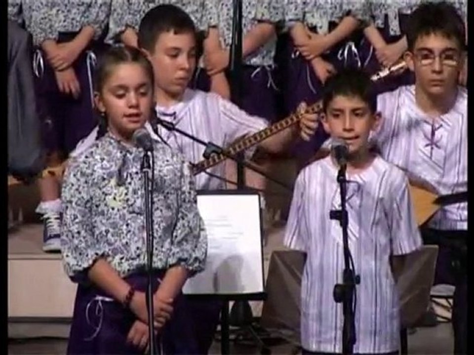 İrem Dereli & Doğukan Berk Saraç - Entarisi Ala Benziyor