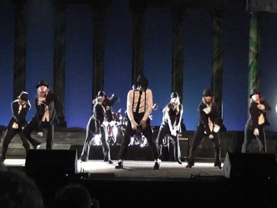 UN NEN, UN SOMRIURE  Crow Dancers (MJ)