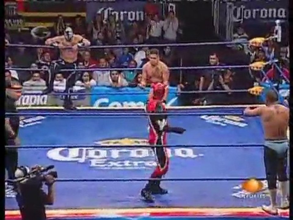Aerostar, Gato Eveready, Relampago vs Chico Che, Cerebros