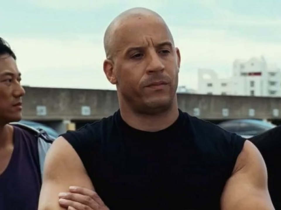 Fast Five(Fast and Furious 5) (Trailer 1 HQ) {VO}