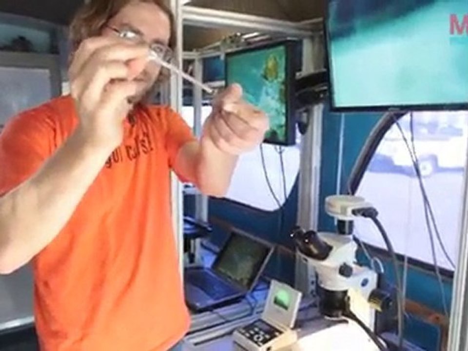 Make: Shorts - Ben Dubin-Thaler: Bio Bus