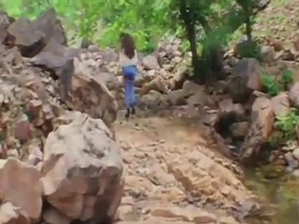 Urmila plays with water - Daud