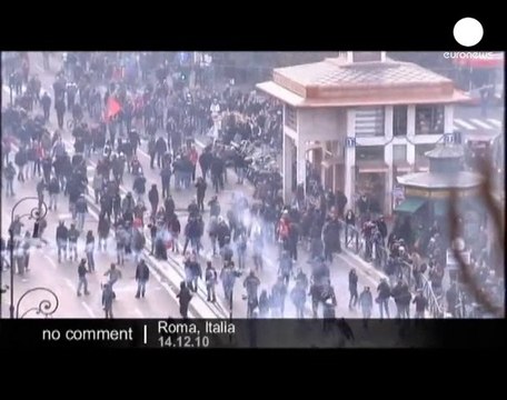 Violentes manifestations anti-Berlusconi en... - no comment
