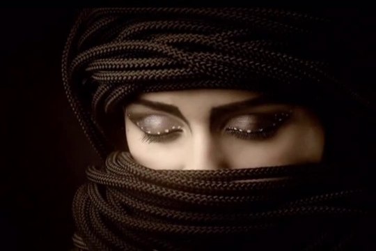 Herşey Seninle güzel...Zerrin Özer