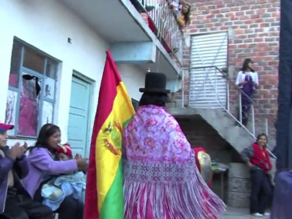 Les catcheuses boliviennes n’ont pas peur du sang