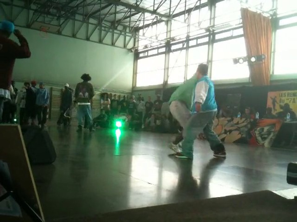 Criminalz (Laurent-Waydi) vs 4zeSound (Icee-N'rik)