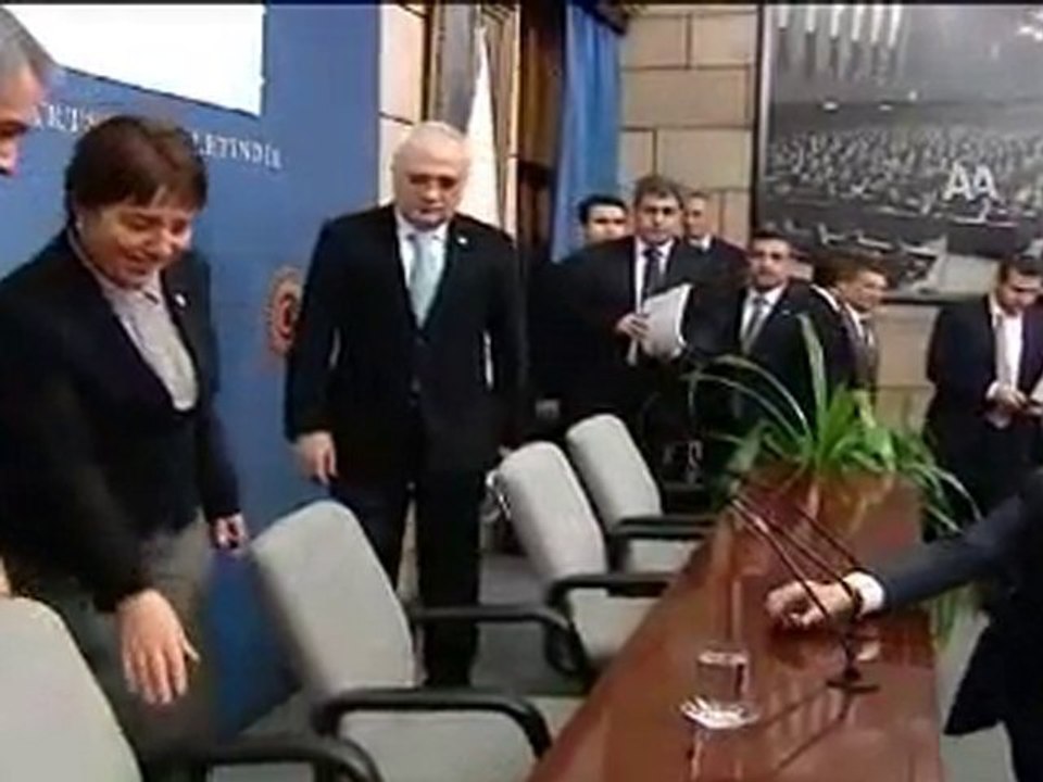 Bülent Arınç BDP'ye Sert Çıktı