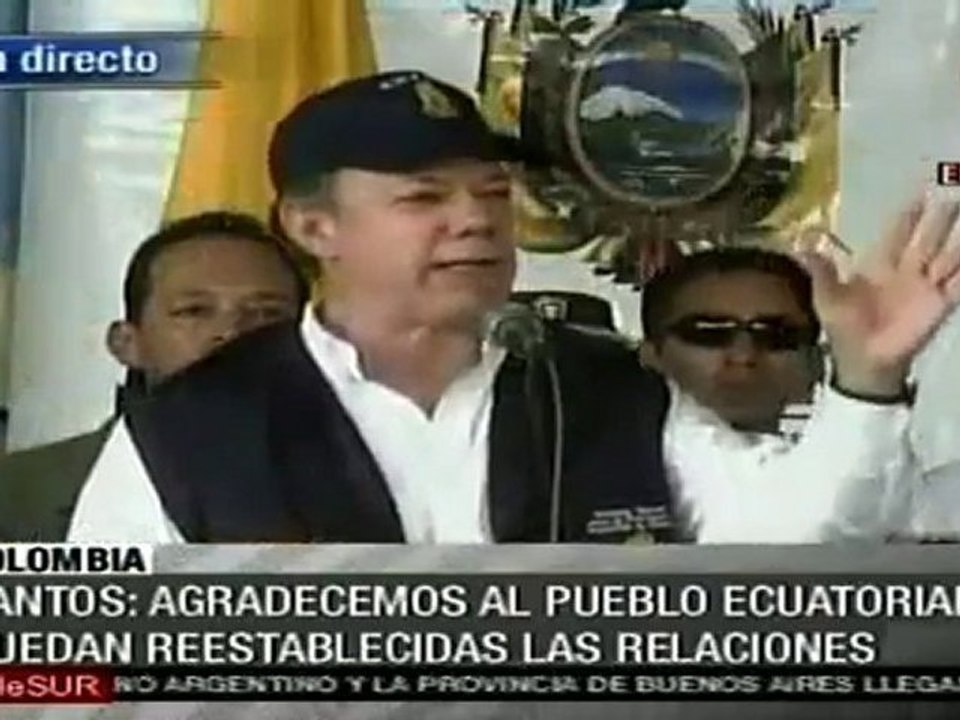 "Totalmente normalizadas" las relaciones con Ecuador, afirma Santos al recibir ayuda de Correa