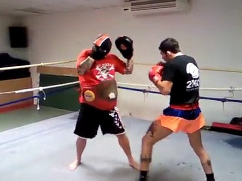 Gago Drago Training Superpro Muay Thai Thailand