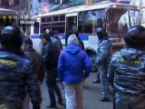 Сотни арестованы в Москве и Санкт-Петербурге