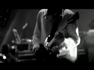 Incubus - Love Hurts 🎶