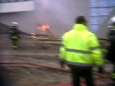 VID 00004-20101216-1325