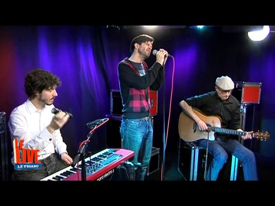 Nouvelle Vague  - Amoureux Solitaires ( reprise de Lio )