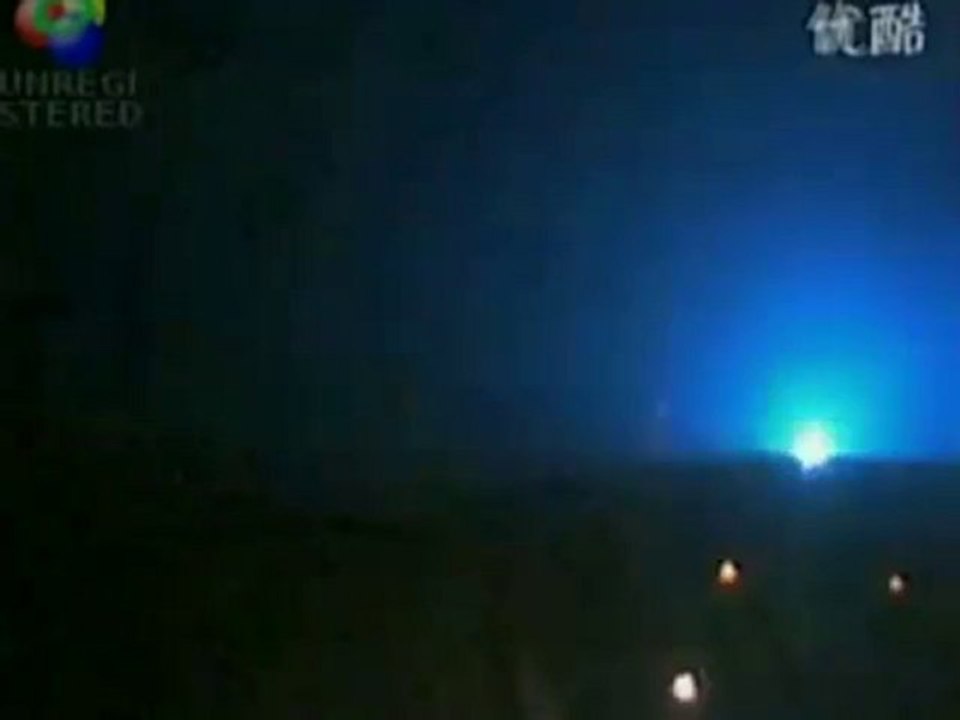 UFO . VOLCAN ETNA 15.12. 2010