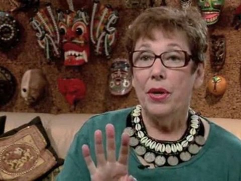 Manners And Verbal Expressions Across Cultures : Why should I be careful when complimenting or praising people of different cultures?