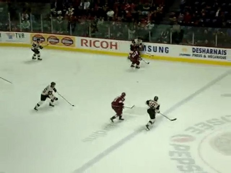 But Remparts de Québec VC Junior de Montréal.MPG