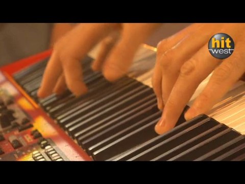 AaRON - Seeds of gold (backstage 2010)