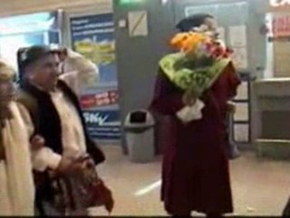 Tak się wita rodaków...