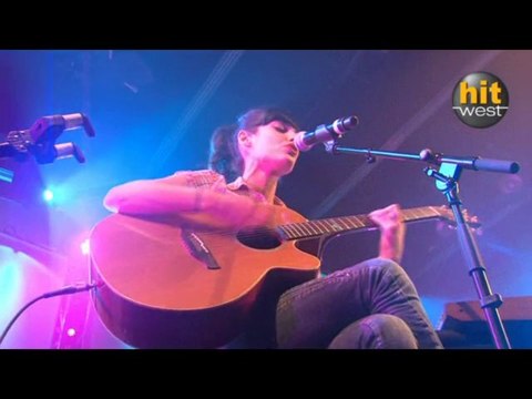 SUPERBUS - ça mousse (backstage 2010)