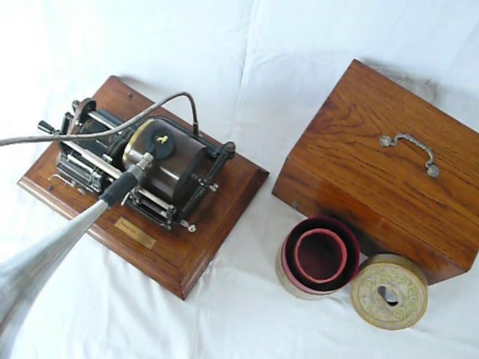 PHONOGRAPHE FRANCAIS E.CANNEVEL 1902