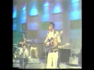 Matt Costa on How to Buy a Guitar