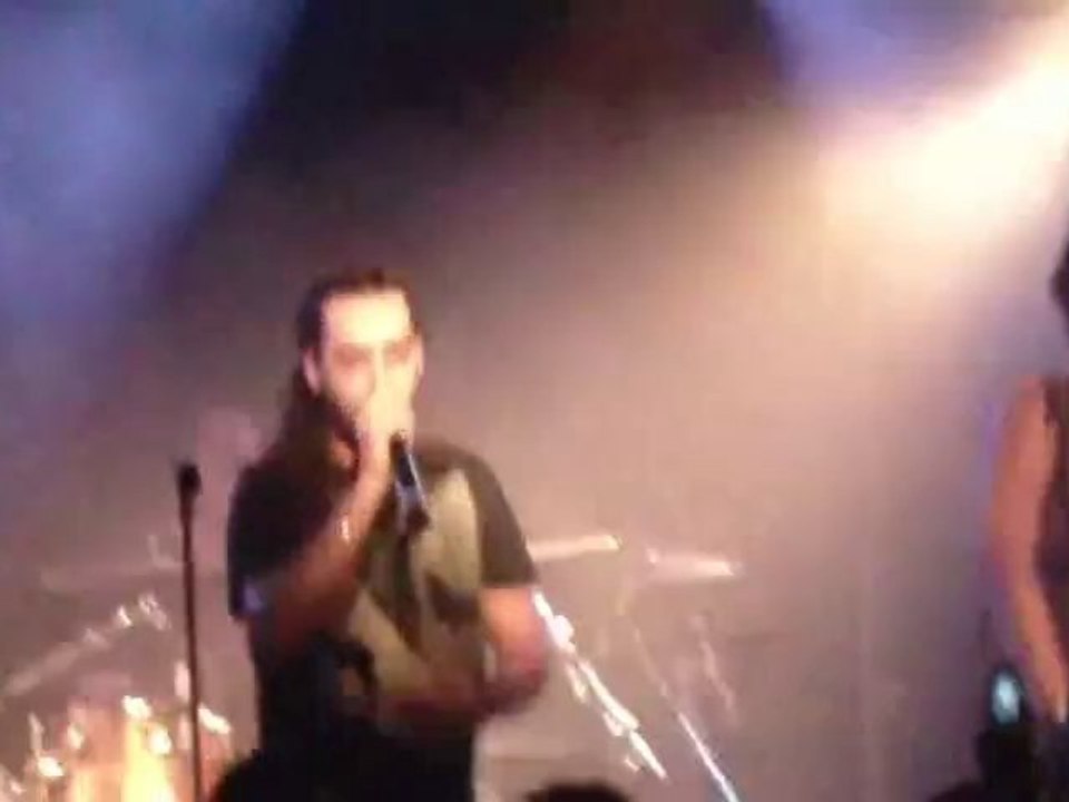 tairo (part 1) @ la maroquinerie = 05-11-2010