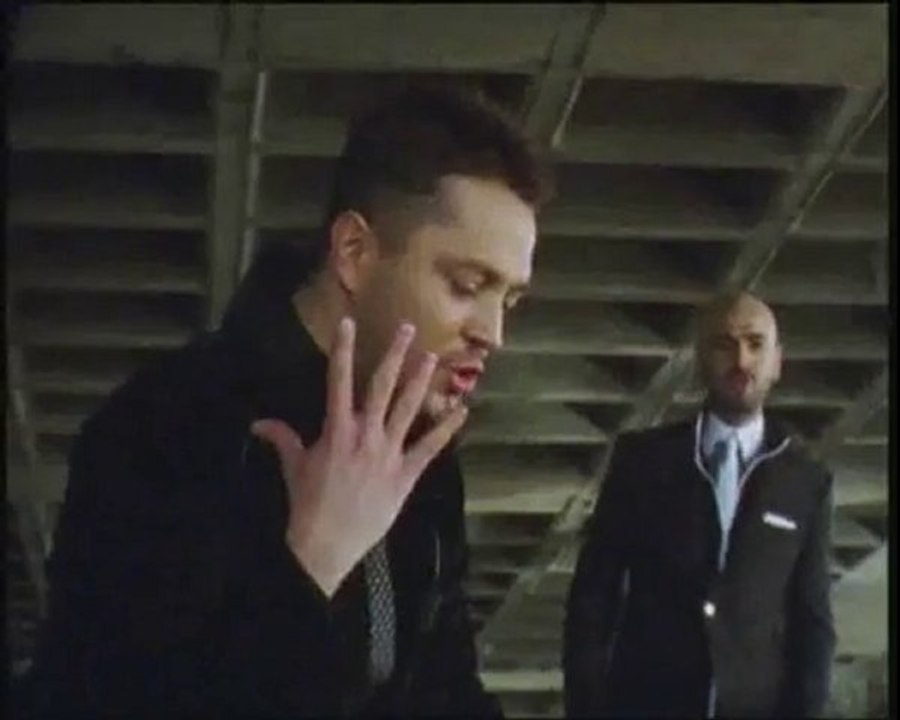 Murat Boz & Soner Sarıkabadayı - İki Medeni İnsan