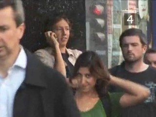 How To Use Your Mobile In Public Without Causing Offence