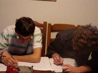 LES COURS - Les Intellos