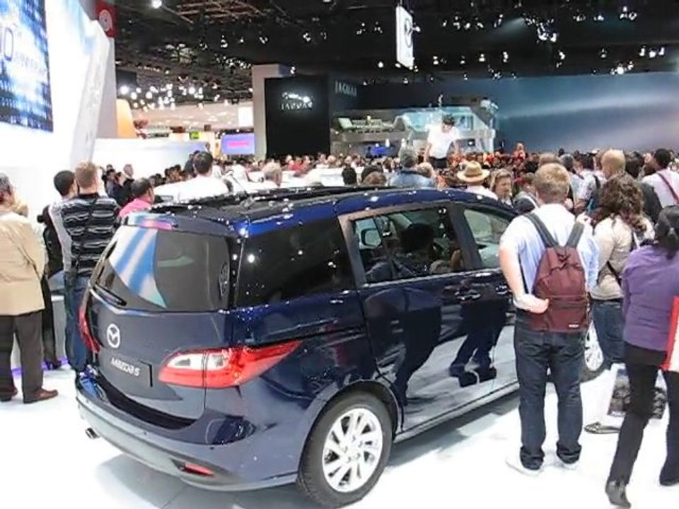 Paris Mondial de l’Automobile 2010 : animation Mazda