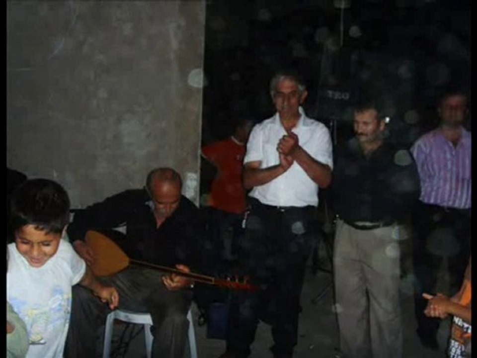 Ferhat Akın - Karadeniz Güzeli (buradan bir kız kaçtı)