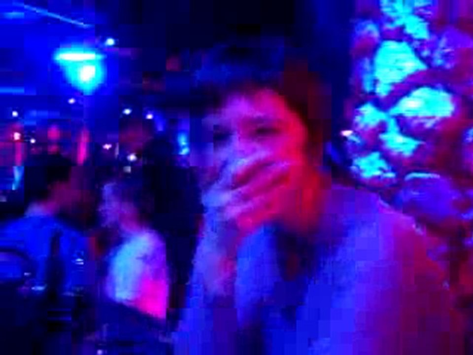 mona fou rire