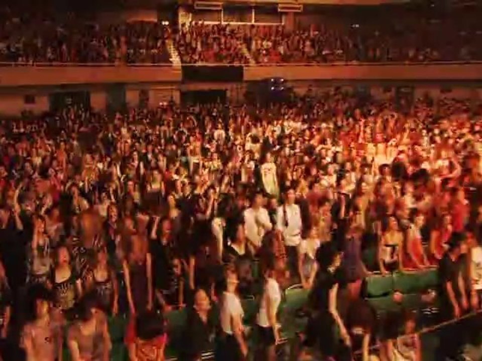 the GazettE - Nippon Budokan 2010 (3 songs)