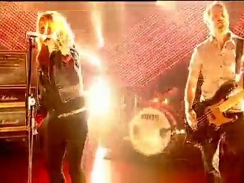 Paramore Where The Lines Overlap Live 27th Sept 09