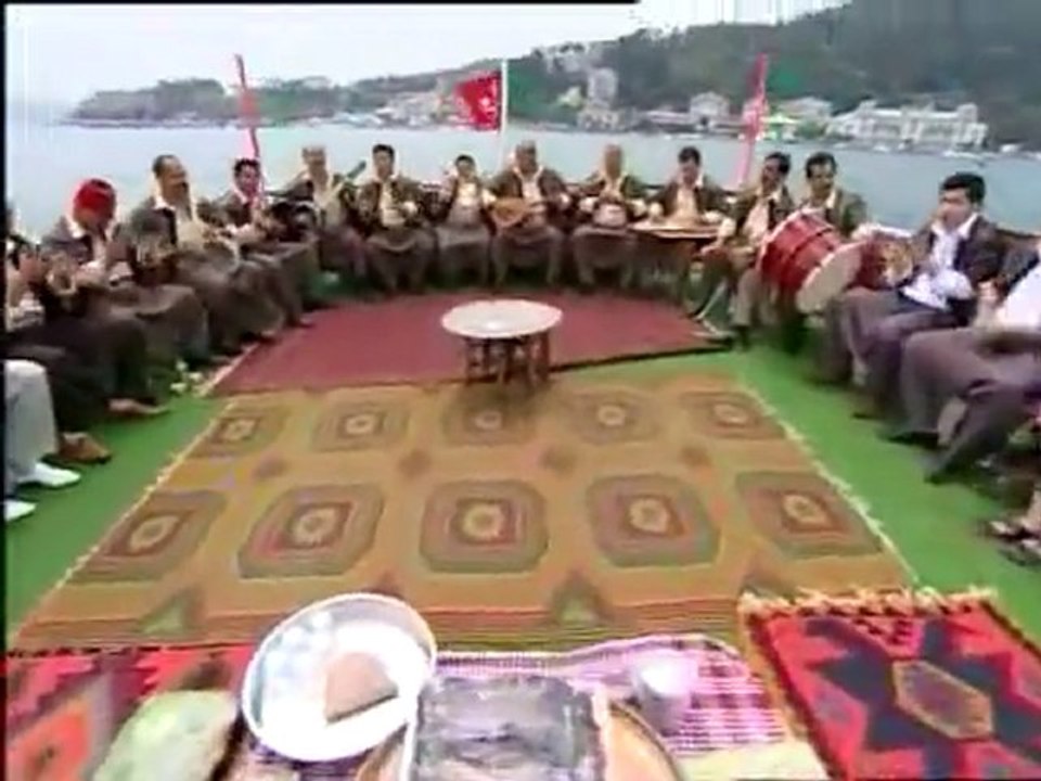 Urfalıyam Ezelden (Çeşitli Sanatçılar)