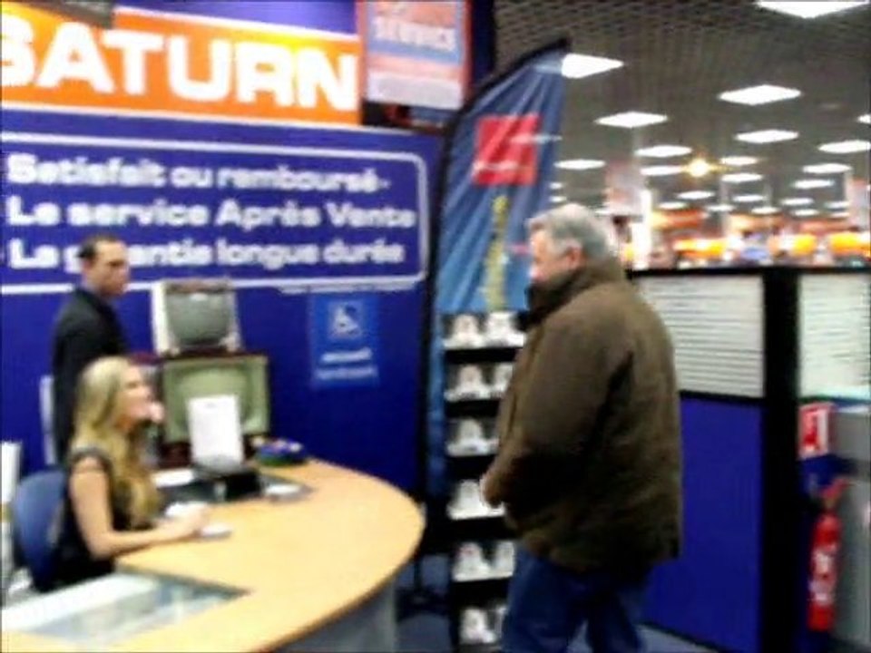 Clara Morgane sur Fréquence Plus