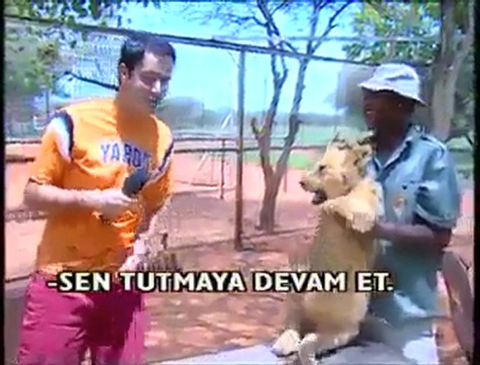 Acun Küfür Ediyor :D